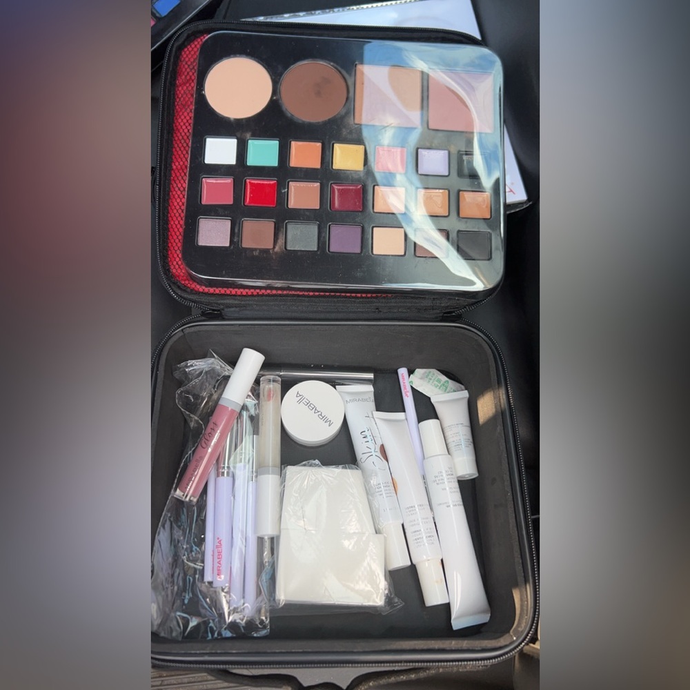 Mirabella Makeup Set
